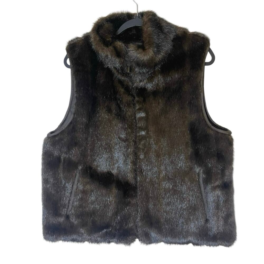 East 5th Faux Fur Reversible Vest Large Full Zip Mob Wife  Apres Ski Luxury